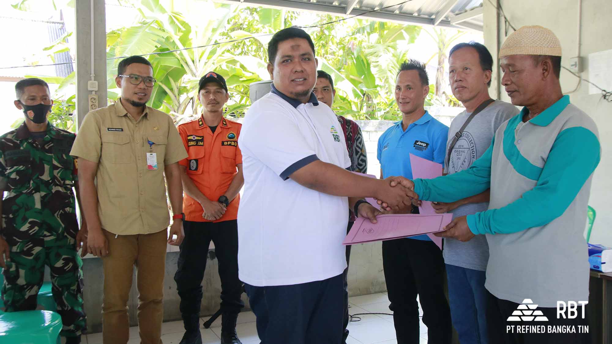 PT RBT Bersama Kelurahan Jelitik Lakukan Sinergi Gelar Pelatihan dan Simulasi Relawan Water Resque